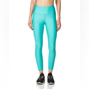 NWT Under Amour Compression High Rise Capri Leggings